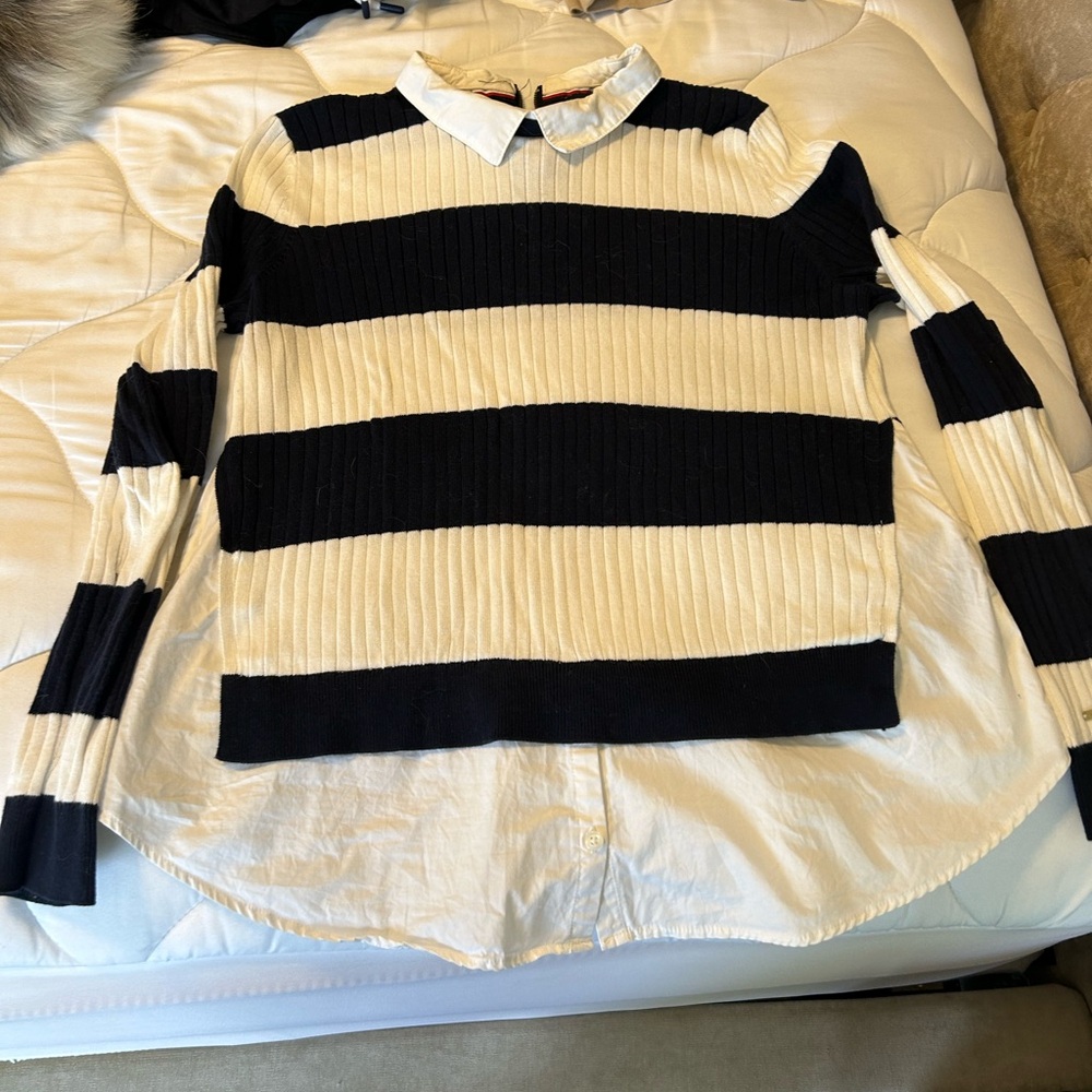 Tommy Hilfiger Blue and White Striped Sweater